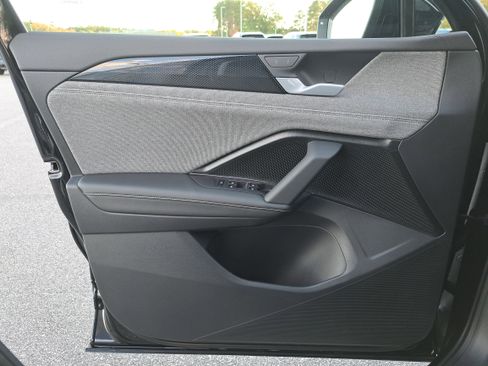 New 2026 Volkswagen Tiguan S image 23