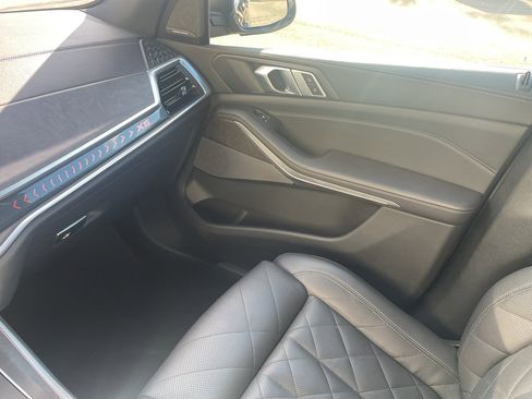 Used 2025 BMW X5 xDrive40i w/ Climate Comfort Package image 35