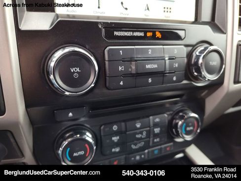 Used 2017 Ford F150 Lariat image 25