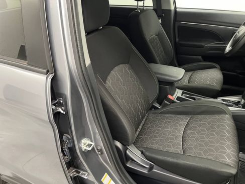 Used 2024 Mitsubishi Outlander Sport ES AWD/4WD image 35