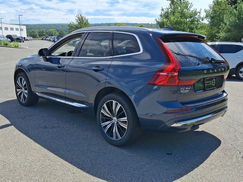 Used 2023 Volvo XC60 B5 Plus w/ Climate Package AWD/4WD image 9