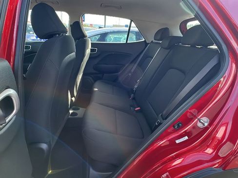 Certified 2024 Hyundai Venue SE image 13