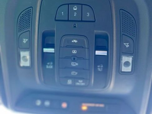 Used 2018 Cadillac CT6 Premium Luxury w/ Super Cruise Package image 17