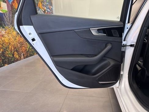 Used 2023 Audi A4 2.0T Premium Plus image 33