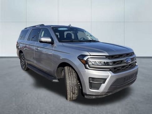 Used 2024 Ford Expedition Max XLT image 10