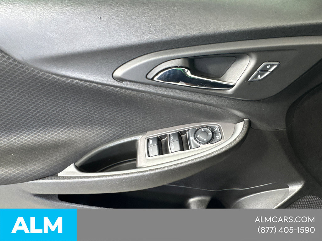 Used 2025 Chevrolet Malibu LT FWD image 13