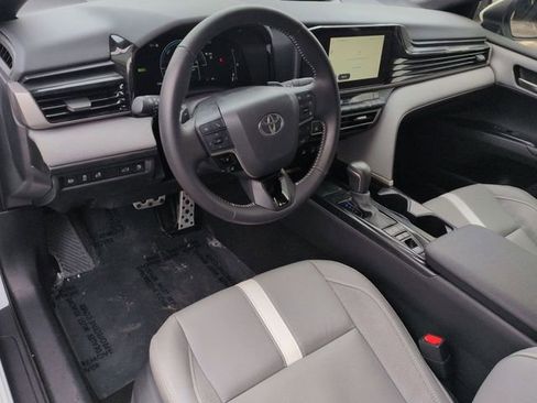 Certified 2025 Toyota Camry SE image 12