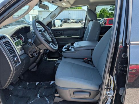 Used 2018 RAM 2500 Tradesman w/ Chrome Appearance Group AWD/4WD image 14