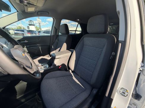 Used 2024 Chevrolet Equinox LT w/ LPO, Floor Liner Package FWD image 19