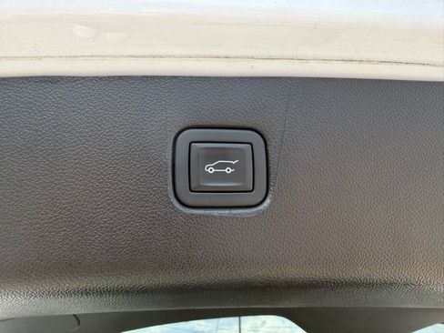 Used 2024 Chevrolet Blazer LT image 33