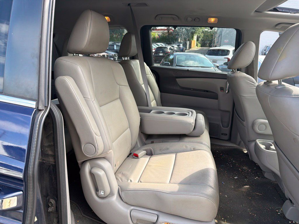 Used 2016 Honda Odyssey EX-L image 9