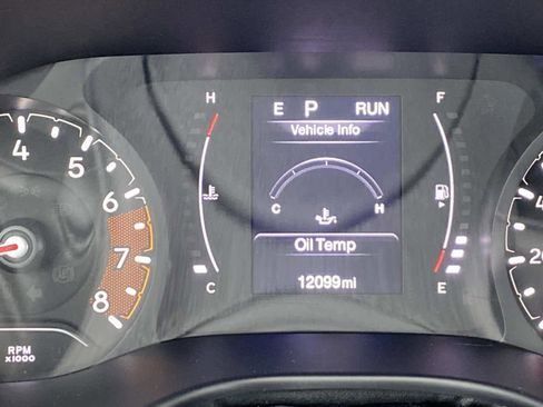 Certified 2022 Jeep Compass Latitude image 32