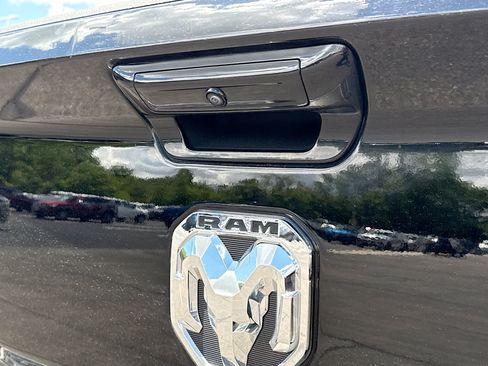 Used 2020 RAM 2500 Big Horn w/ Level 1 Equipment Group AWD/4WD image 15