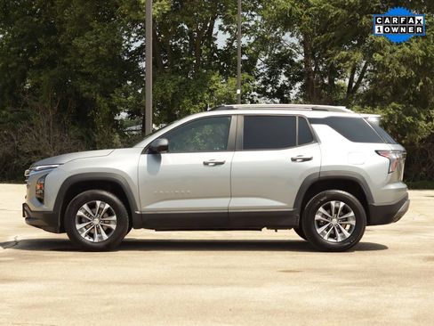 Used 2025 Chevrolet Equinox LT w/ Convenience Package II FWD image 4