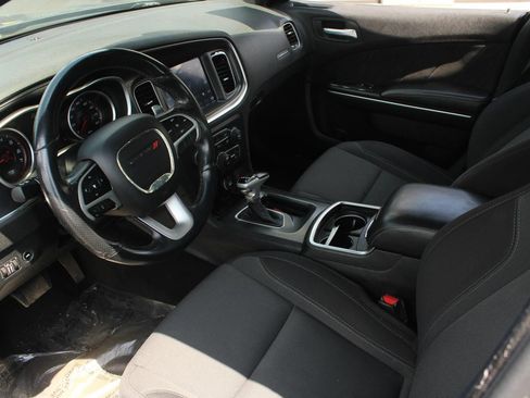 Used 2018 Dodge Charger R/T RWD image 13