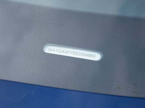 Certified 2025 Audi Q5 2.0T Premium w/ Convenience Plus Package image 31