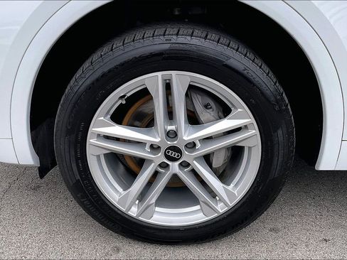 Used 2023 Audi Q5 e Premium Plus w/ Premium Plus Package AWD/4WD image 10
