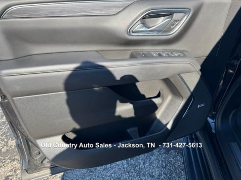 Used 2022 GMC Yukon SLT w/ SLT Luxury Package image 43