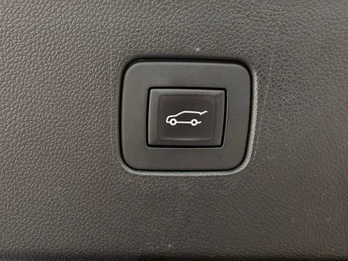 Used 2025 Buick Envista Sport Touring w/ Convenience I Package FWD image 8