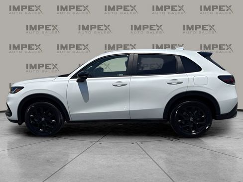 Used 2023 Honda HR-V Sport image 2