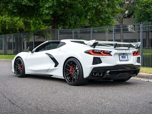 Used 2023 Chevrolet Corvette Stingray Premium Cpe w/ Z51 Performance Package RWD image 11