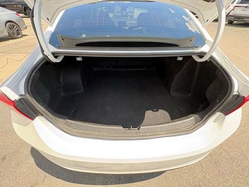 Used 2023 Chevrolet Malibu LT FWD image 28