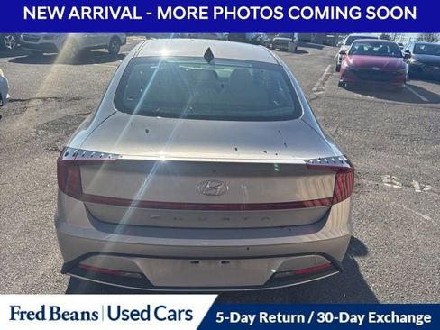 Used 2023 Hyundai Sonata SE w/ Preferred Accessory Package image 7