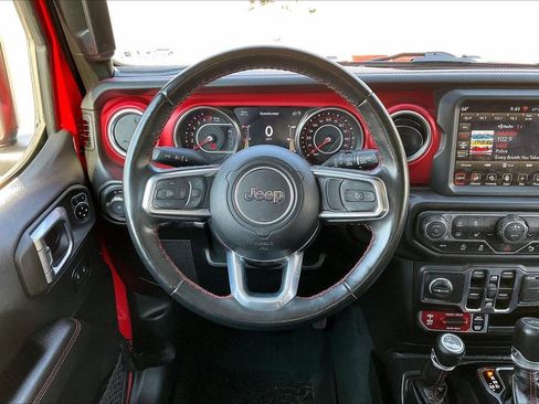 Certified 2022 Jeep Wrangler Unlimited Rubicon w/ Cold Weather Group image 10