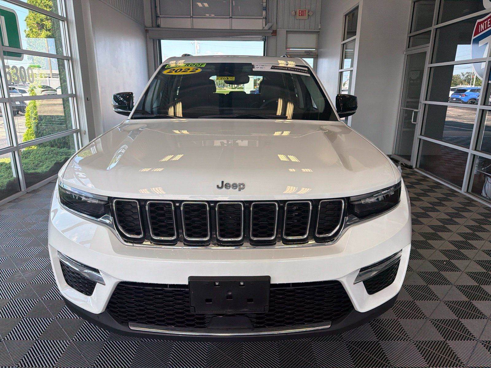 Used 2022 Jeep Grand Cherokee Limited 4xe AWD/4WD image 2
