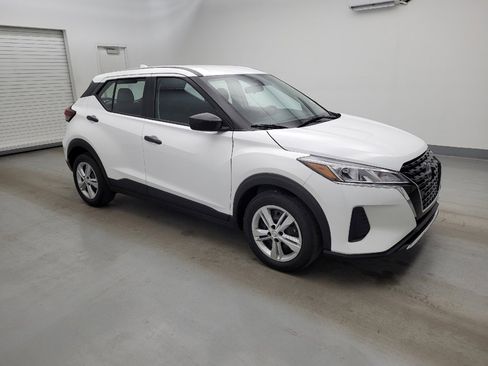 Used 2024 Nissan Kicks S FWD image 11