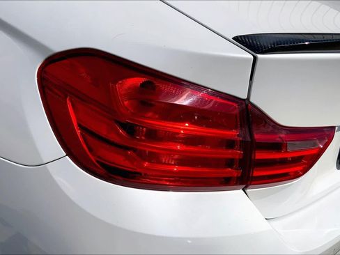 Used 2015 BMW M4 Coupe RWD image 26