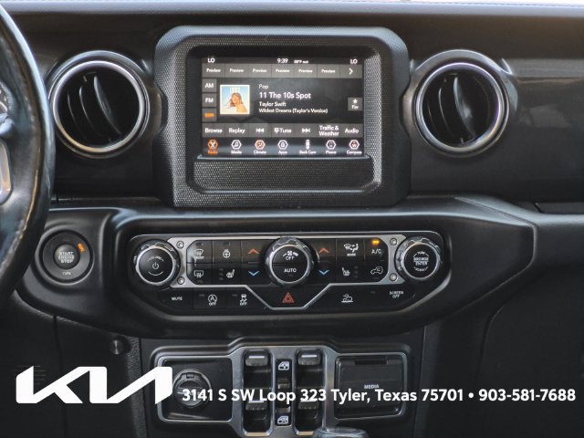 Used 2021 Jeep Wrangler Unlimited Sahara AWD/4WD image 23