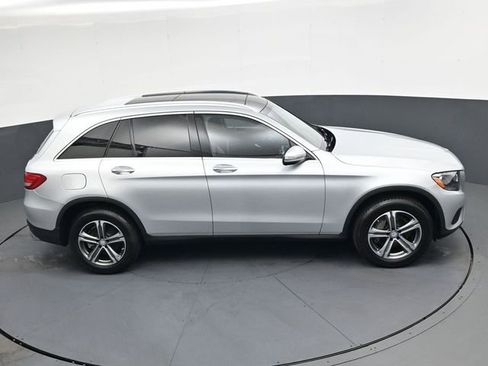 Used 2016 Mercedes-Benz GLC 300 4MATIC w/ Premium Package image 22