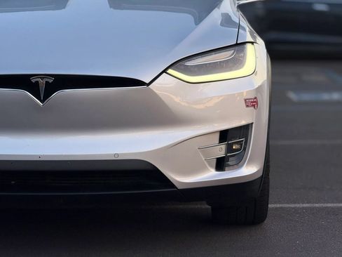 Used 2016 Tesla Model X 90D AWD/4WD image 11