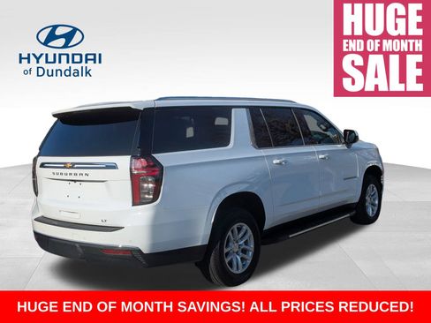 Used 2024 Chevrolet Suburban LT image 8