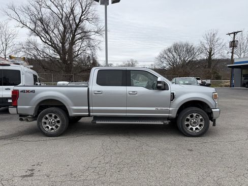Used 2022 Ford F350 Lariat w/ Chrome Package image 8