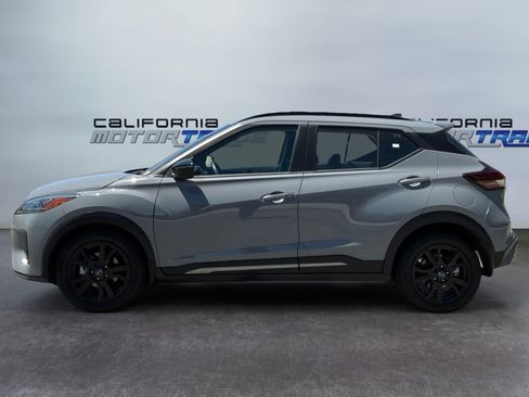 Used 2024 Nissan Kicks SR FWD image 8