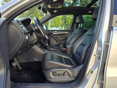 Used 2014 Volkswagen Tiguan R-Line FWD image 23
