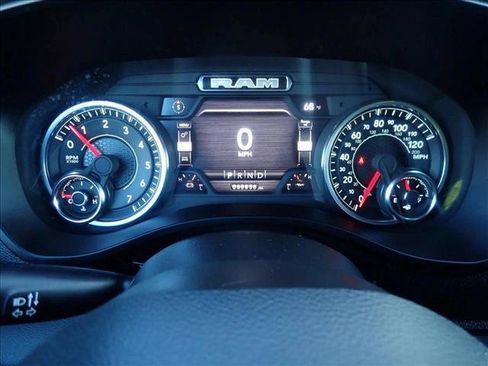 Used 2023 RAM 1500 Laramie AWD/4WD image 22