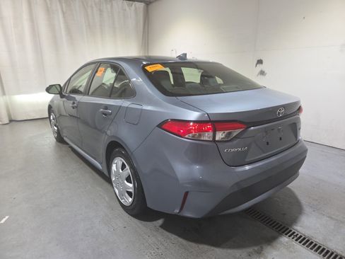 Used 2020 Toyota Corolla LE image 6