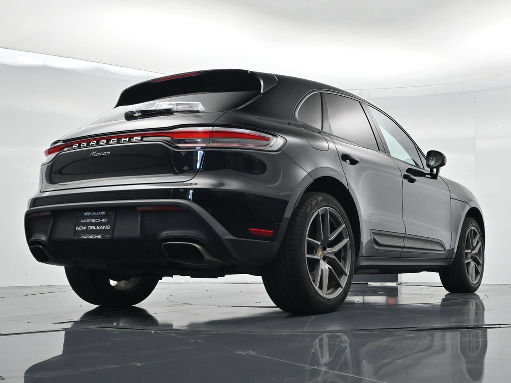 Certified 2023 Porsche Macan AWD/4WD image 24