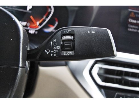 Used 2022 BMW 330i xDrive Sedan w/ Driving Assistance Package image 18