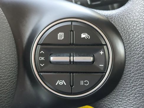 Used 2024 Kia Soul LX w/ Option Group 015 FWD image 20