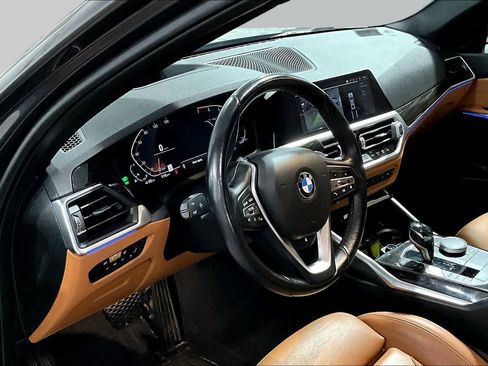 Used 2021 BMW 330i xDrive Sedan w/ Premium Package AWD/4WD image 18