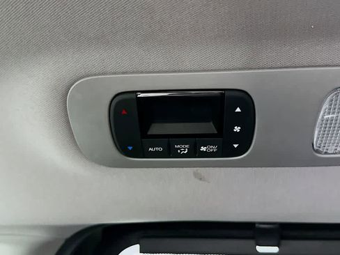 Used 2023 Honda Odyssey EX-L image 12