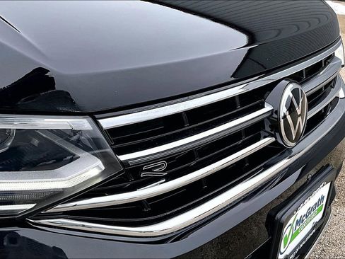 Used 2024 Volkswagen Tiguan SEL R-Line image 29