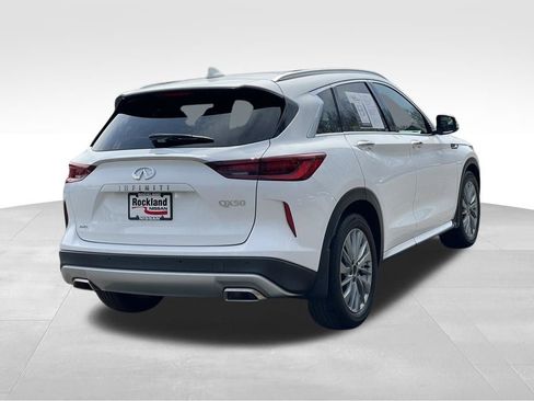 Used 2023 INFINITI QX50 Luxe AWD/4WD image 4