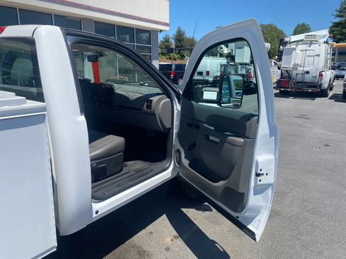 Used 2014 Chevrolet Silverado 3500 W/T RWD image 19