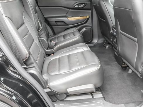 Used 2017 GMC Acadia Denali w/ Technology Package AWD/4WD image 38