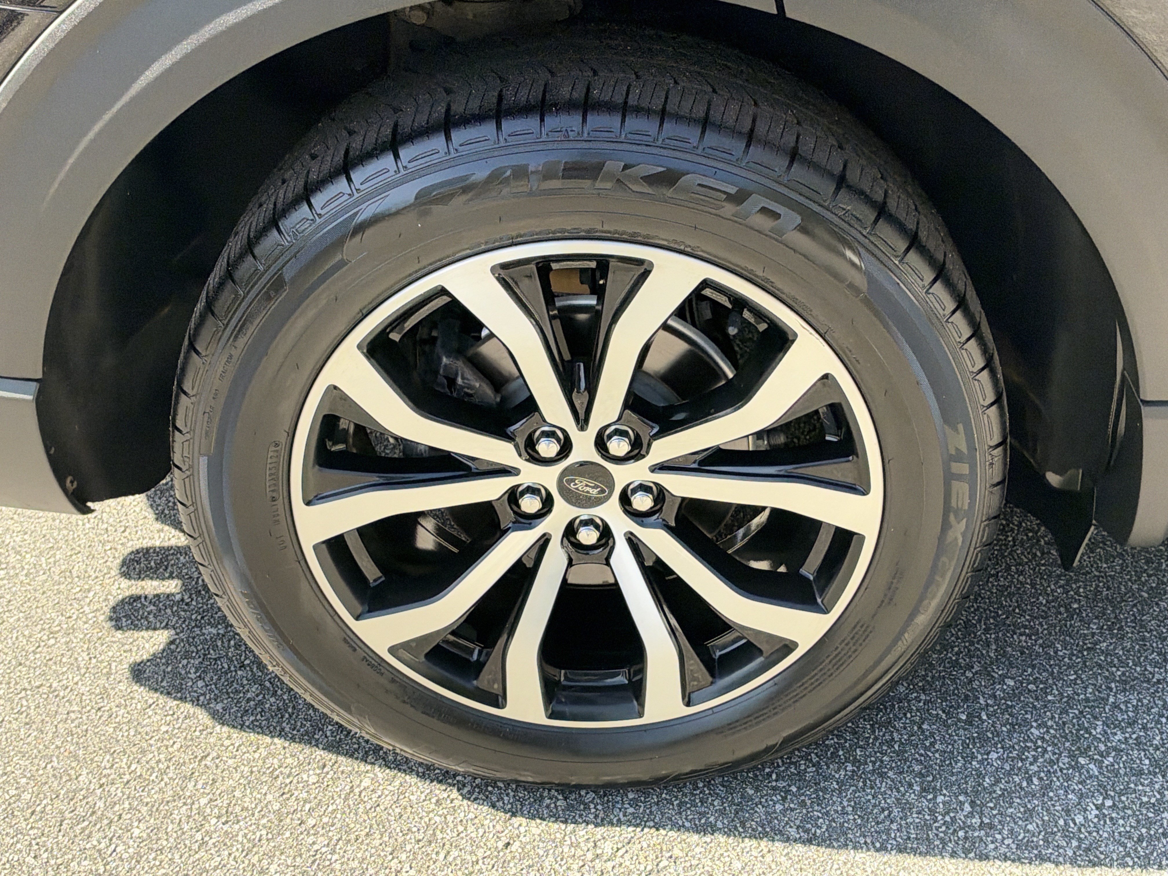 Used 2021 Ford Explorer ST w/ Equipment Group 401A AWD/4WD image 21